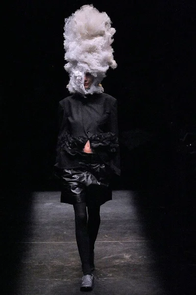 Look 32